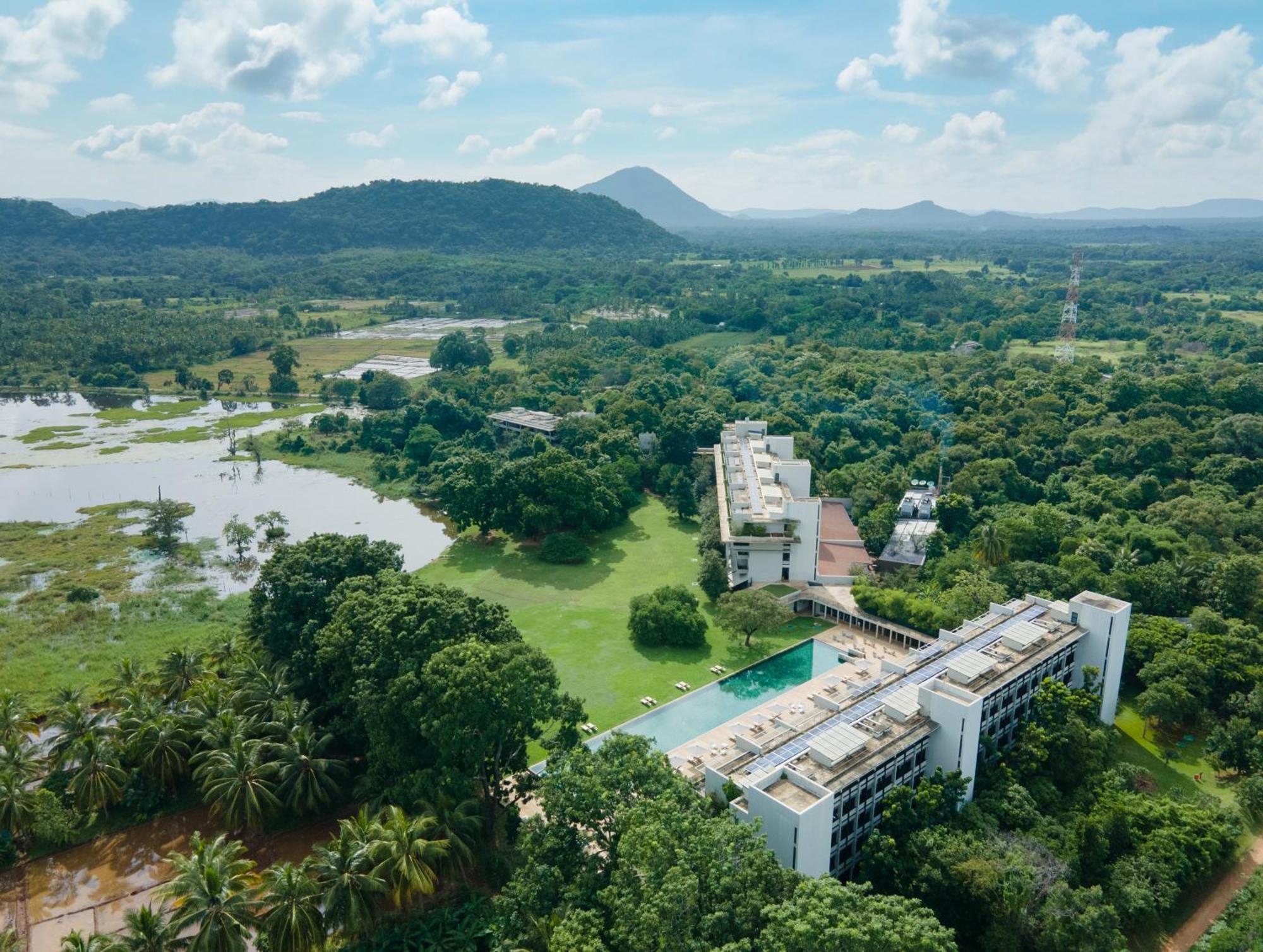 เจ็ตวิง เลค Hotel ดัมบูลลา ภายนอก รูปภาพ